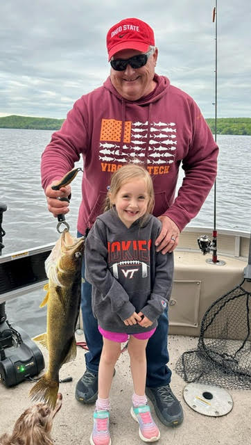 Harper 24 inch Walleye